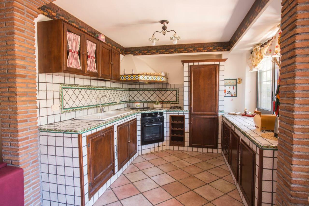 Sicilian Home อาชิ กัสเตลโล ภายนอก รูปภาพ